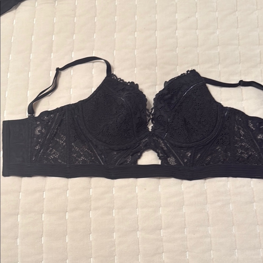 EUC VS long line lace bra